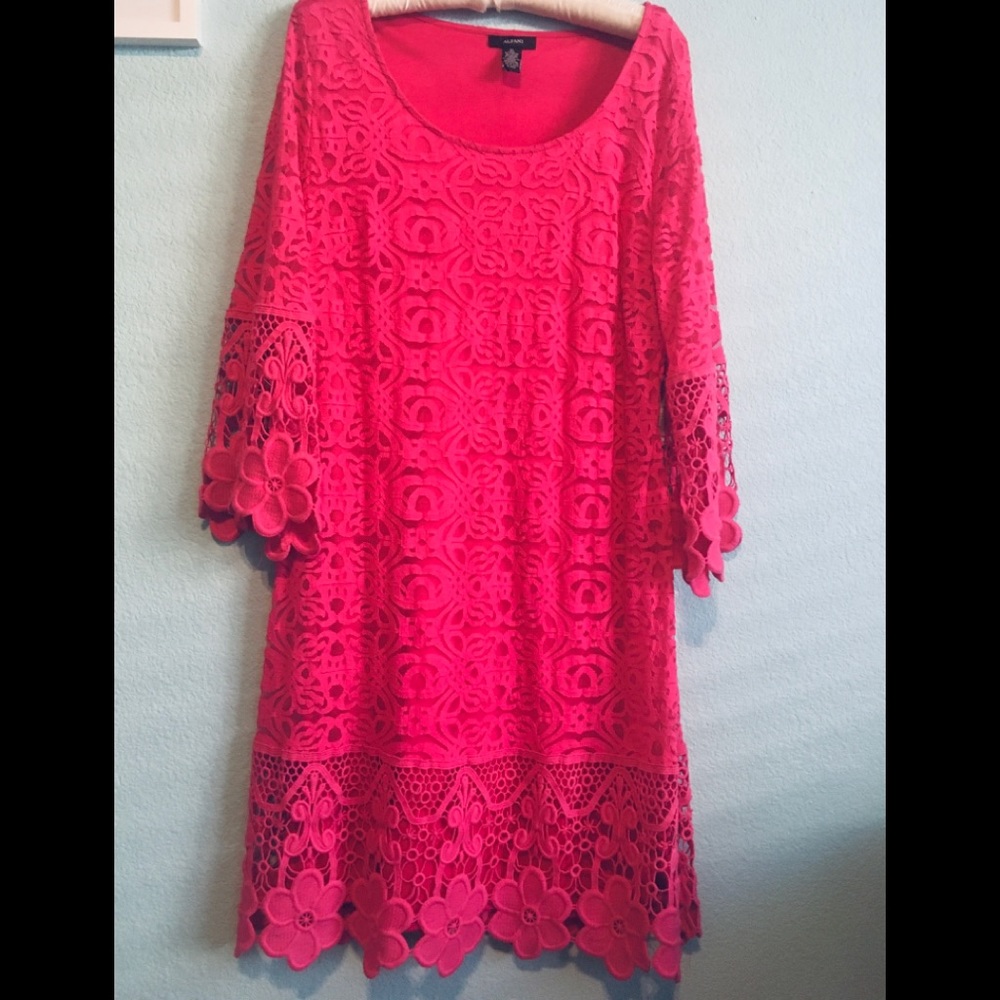 Pink Alfani women’s lace dress